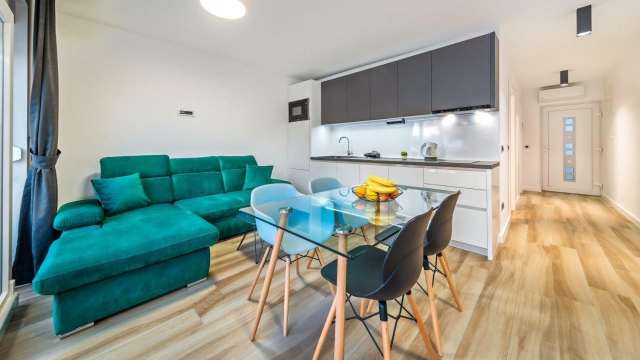 Sun & Salt Apartments Бибинє Екстер'єр фото